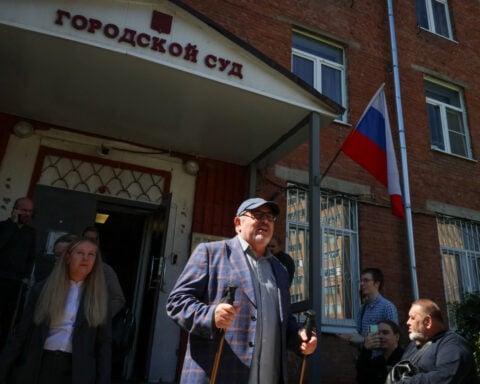 Russian anti-war politician ends run for parliament, citing legal setbacks