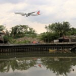 Philippine Airlines signs for 15 Boeing 787s, with rights for five more