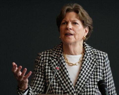 US senators at airshow to reassure foreign defense contractors, urge tariff-free trade