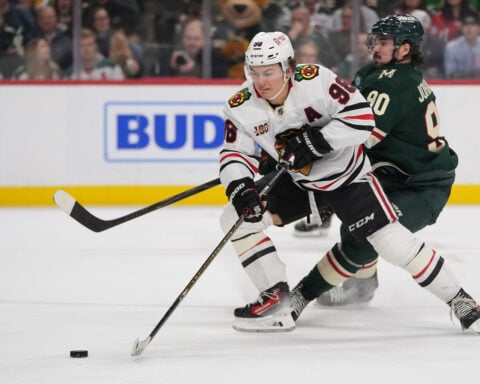 Bedard says Carlsson's offer sheet had no effect on his thinking for Blackhawks contract