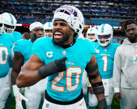 Linebacker Jordyn Brooks agrees to 3-year extension with Dolphins, AP source says