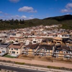 US 30-year mortgage hits 11-month high, MBA says