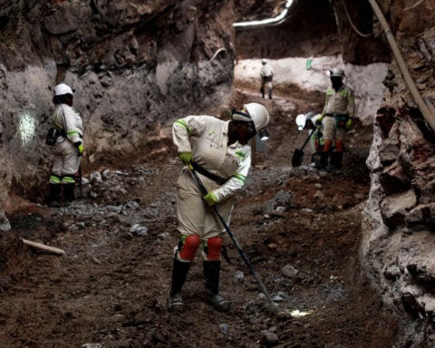 Gold miners set for earnings growth, but higher costs could temper gains