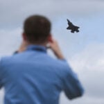 US politicians pitch aviation, space business at Farnborough Airshow