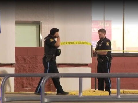 Omaha police investigate laundromat attack that leaves man in critical condition