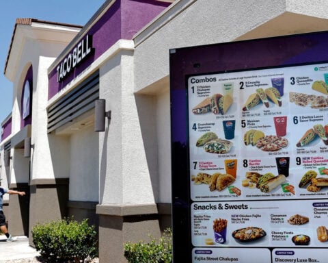 Hungry for customers, Taco Bell is offering $1 lettuce-free deals
