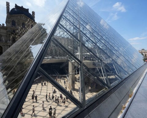 Louvre reopens Apollo Gallery after a brazen heist, but no jewels are on display
