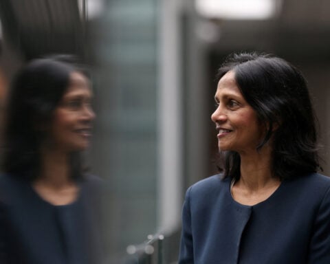 Macquarie investors back 'safe' insider CEO pick to keep bank on course