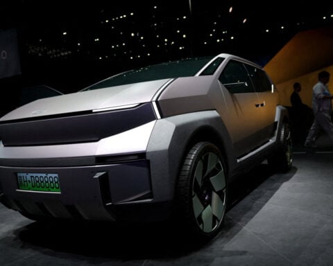 Hyundai Motor misses Q2 forecast, keeps outlook as it plans new model launches