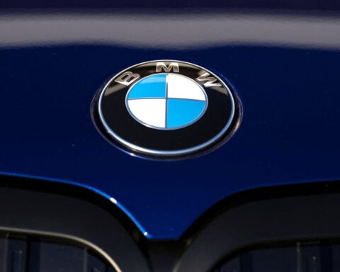 BMW to recall over 318,000 US vehicles over starter motor overheating risk