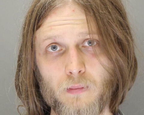 Man stabs sister 20 times, wounds brother after argument over barking dogs, police say