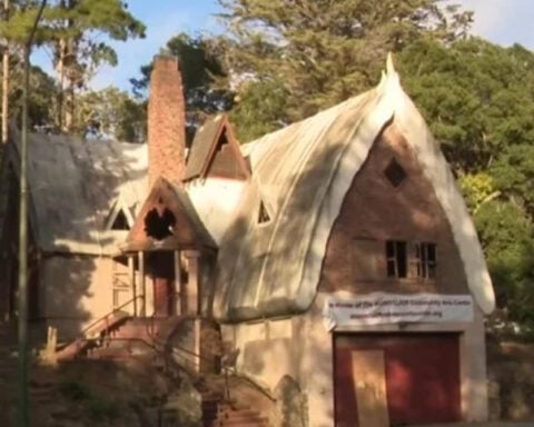 Group seeks to restore "Gingerbread" firehouse after recent fire