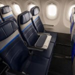 Airline passengers hate middle seats. But that’s not why United is getting rid of some of them