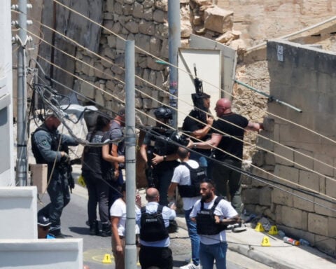 Two policemen injured in Malta shooting