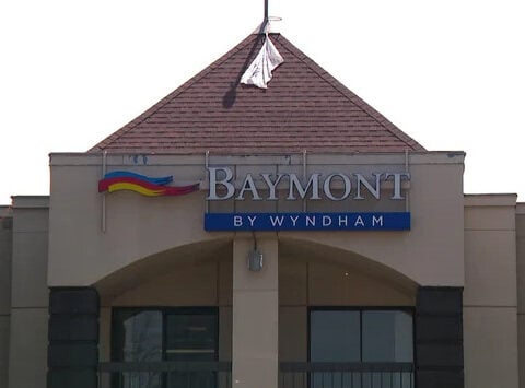 Shakopee votes to revoke hotel's license after wild parties, deadly overdoses