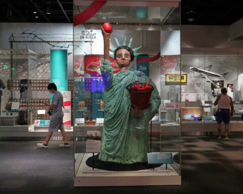 Trump orders new signs outside Smithsonian saying some exhibits are inaccurate