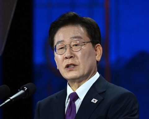 Samsung Elec, SK Group seal $950 billion deals as South Korea hosts AI powers