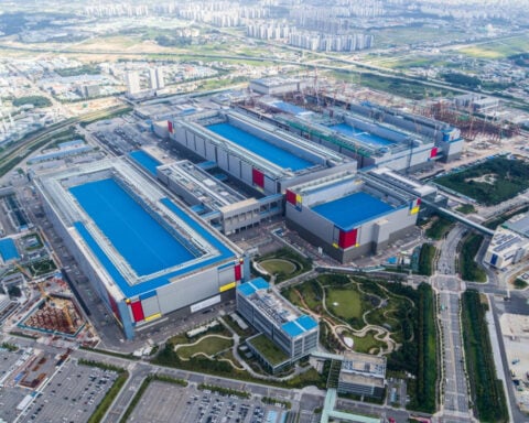 Samsung Elec, SK Group seal $950 billion deals as South Korea hosts AI powers