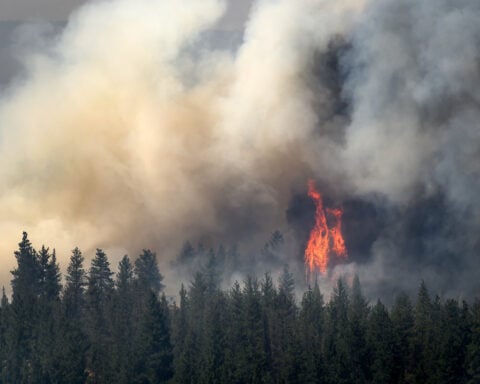 4th firefighter dies from burn injuries in western Colorado blaze