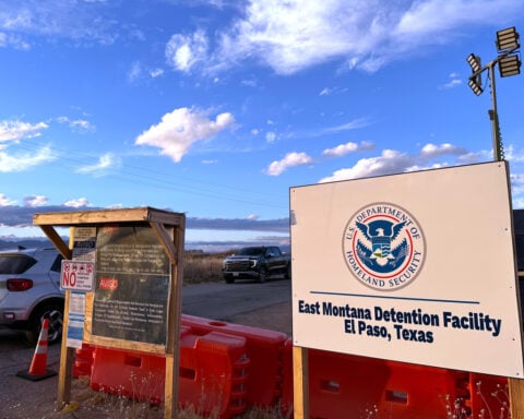ICE extends no-bid contract for major detention center in Texas, rejecting calls for closure