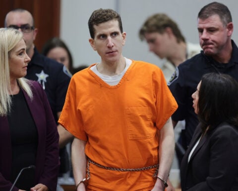 New York Times: Kohberger says he wants to withdraw plea and face trial for murder of Idaho college students