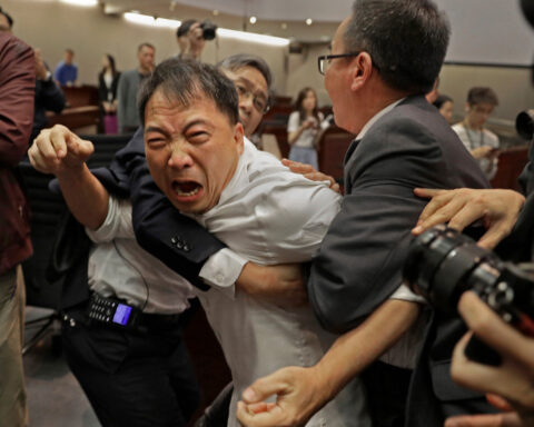 Hong Kong democracy activist allowed to stay in UK for 6 months after immigration trouble
