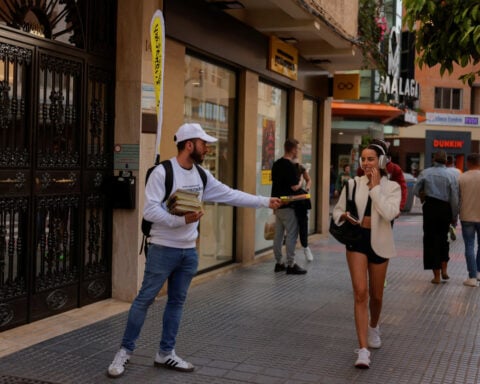 Spain's unemployment rate falls to 9.87% in Q2, lowest in 18 years
