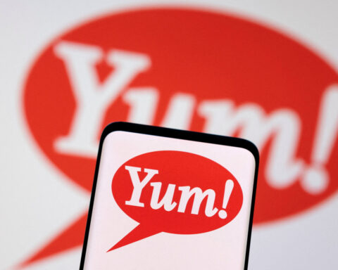 Yum CEO faces first big test as Taco Bell outbreak clouds earnings