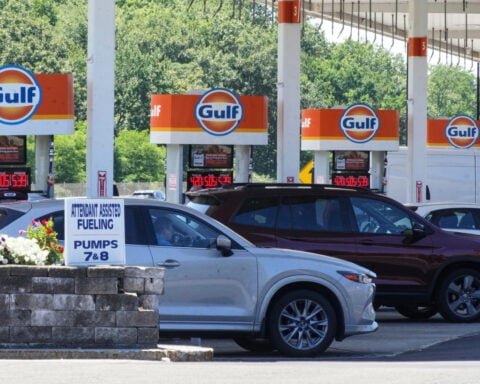 Americans' confidence in US economy falls as Iran conflict sends gas prices higher