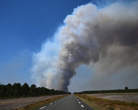 France orders 4,000 more evacuated as fires displace a third of a million across southwest Europe