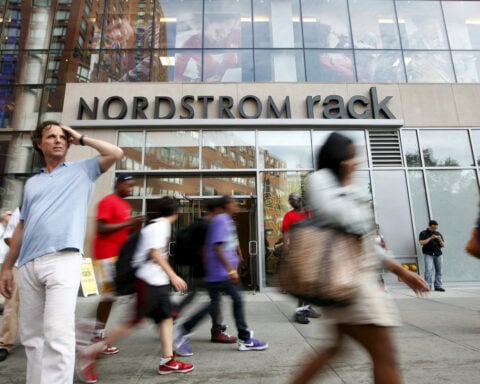 US consumer confidence eases in July
