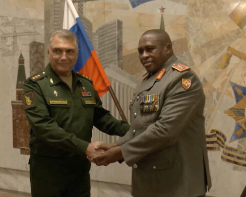 South African army chief visits Moscow, agrees to strengthen military ties