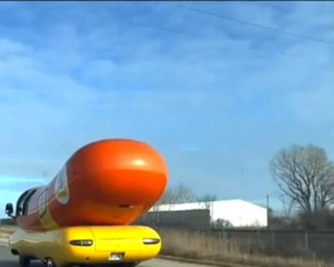 Oscar Mayer celebrates 90th anniversary of Wienermobile with "Wiener Cake"
