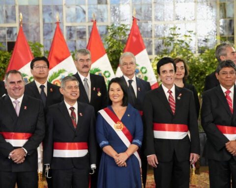 Peru's Fujimori takes power, extending Latin America's rightward tilt
