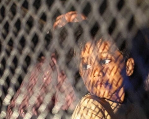 Malaysian authorities release over 100 Rohingya refugees from detention