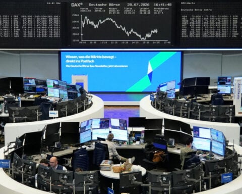 European shares slip as tech weakness offsets Kering boost