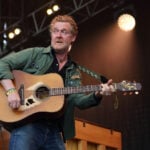 Oscar-winning Irish singer-songwriter Glen Hansard dies in Dublin motorcycle crash