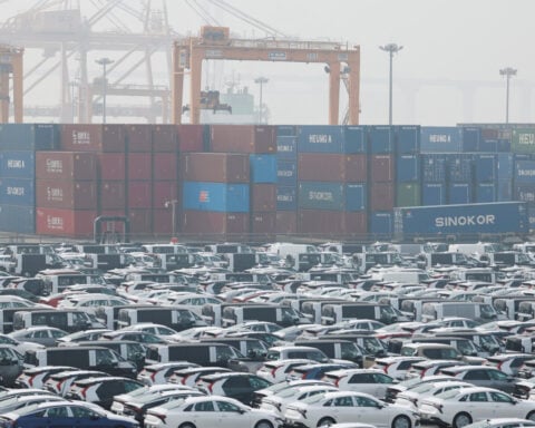 South Korea export growth seen easing but chip boom to hold