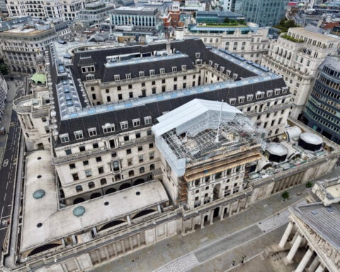 QUOTES-Bank of England policymakers set out views on rates outlook after split vote