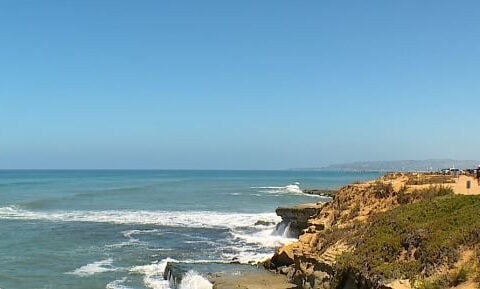 Cliff jumping continues as people ignore warnings despite multiple rescues at Sunset Cliffs