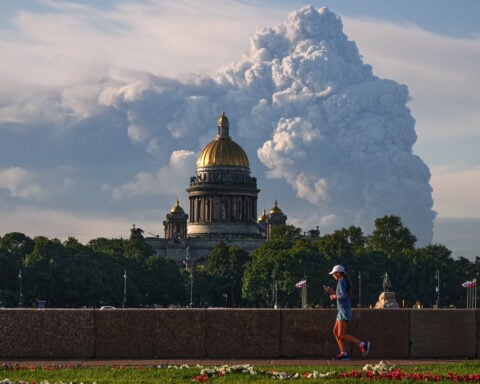 Trump told Ukraine it had no cards. Then Kyiv took the war to Russia