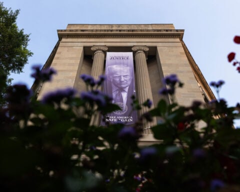 Trump executive privilege memo could hamper Democrats if they win Congress