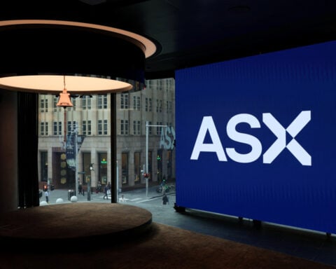 ASX shareholder plans to seek court approval to sue former directors over CHESS project