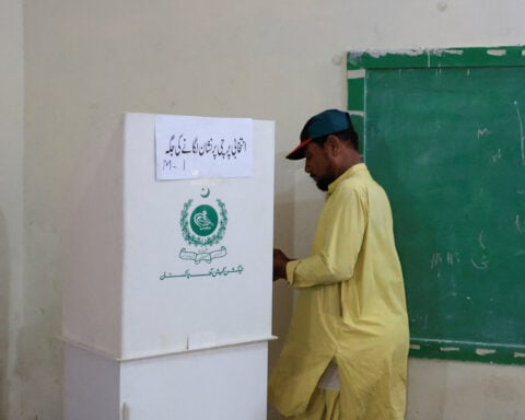 Pakistan's ruling party poised to win Kashmir elections amid deadly clashes, analysts say