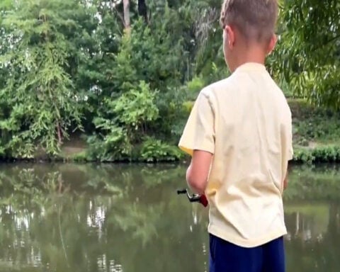 8-year-old reels in piranha at Ridley Park Lake in Delaware County, Pennsylvania: "It was pretty crazy"