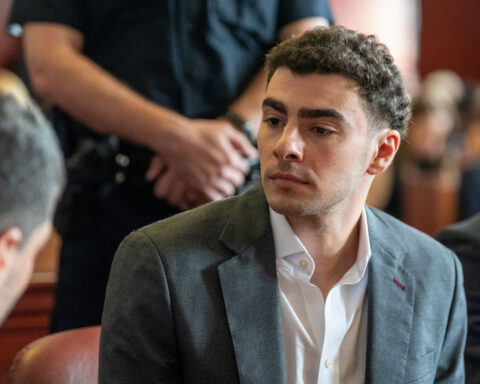 Luigi Mangione in federal plea talks ahead of hastily scheduled hearing, sources say