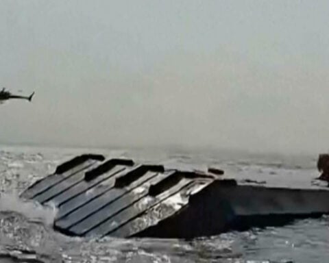 Survivors describe pleading to turn back before ferry capsized on Zimbabwe lake and killed 44
