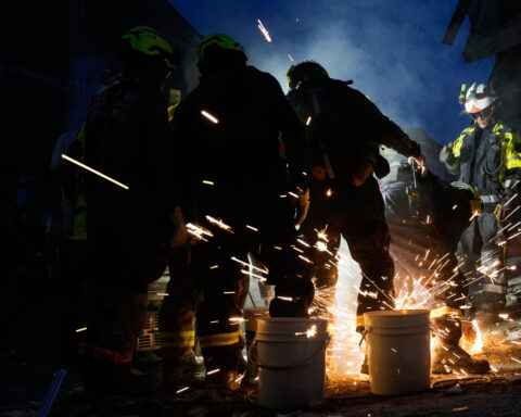 Earthquake response strains Colombia's new government and rescuers as they race against the clock