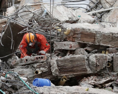 Colombia says it will only accept rescue teams from four countries, as earthquake survival window closes
