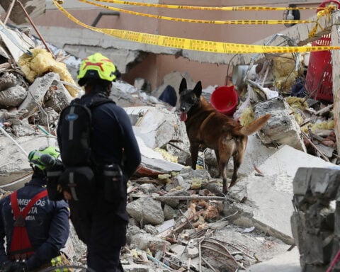 Earthquake response strains Colombia's new government and rescuers as they race against the clock